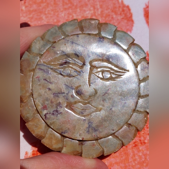 Trinket Dish With Lid, Stone, Celestial Sun With Face, Handmade In India - Picture 1 of 6